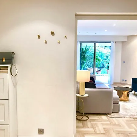 Apartment 19 Rue Du Parc Alexandre Iii *