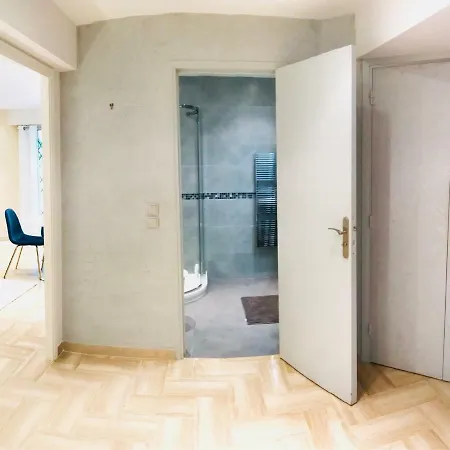 Apartment 19 Rue Du Parc Alexandre Iii *